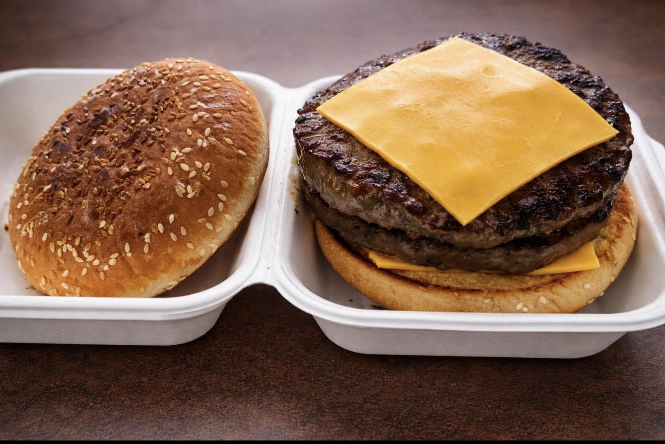 (12oz)Grill Station Gourmet Cheese Burger